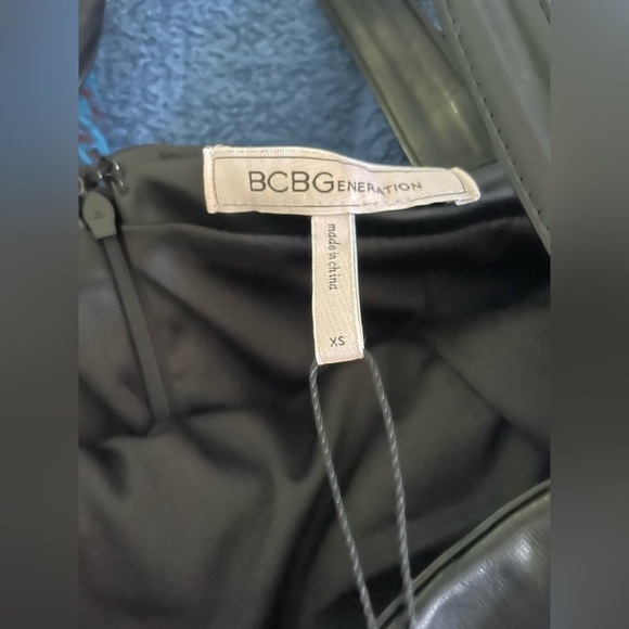 BCBGENERATION-Women's Faux-Leather Flounce-Hem Mini Dress-XS-black Retail $128 - Picture 8 of 12